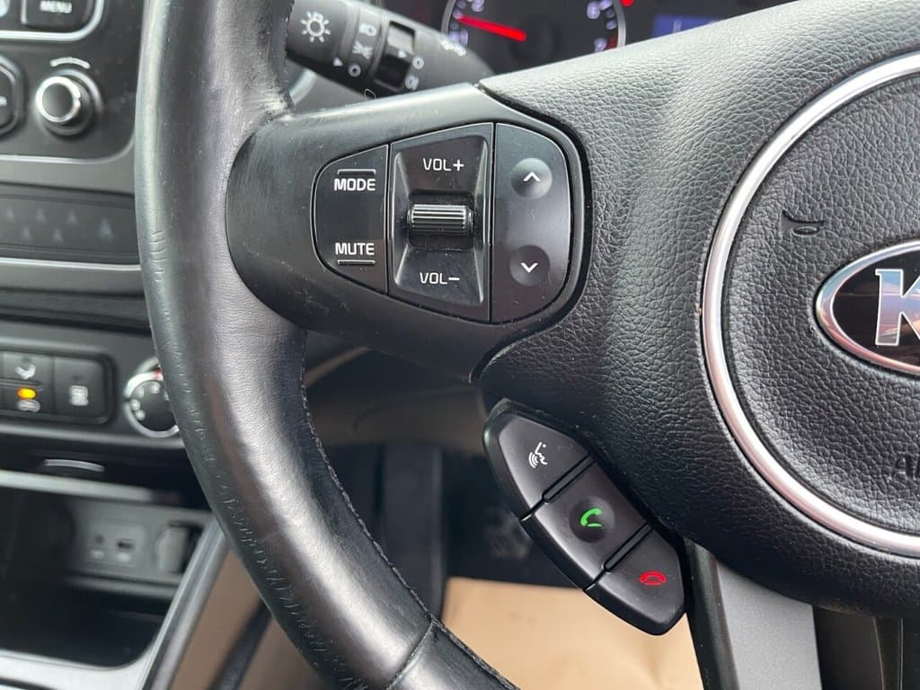 Kia Carens Part exchange Welcome & Finance Available