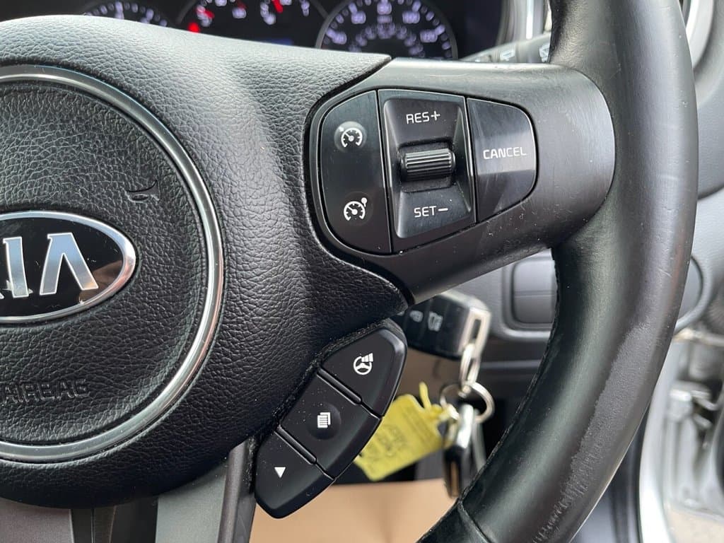 Kia Carens Part exchange Welcome & Finance Available